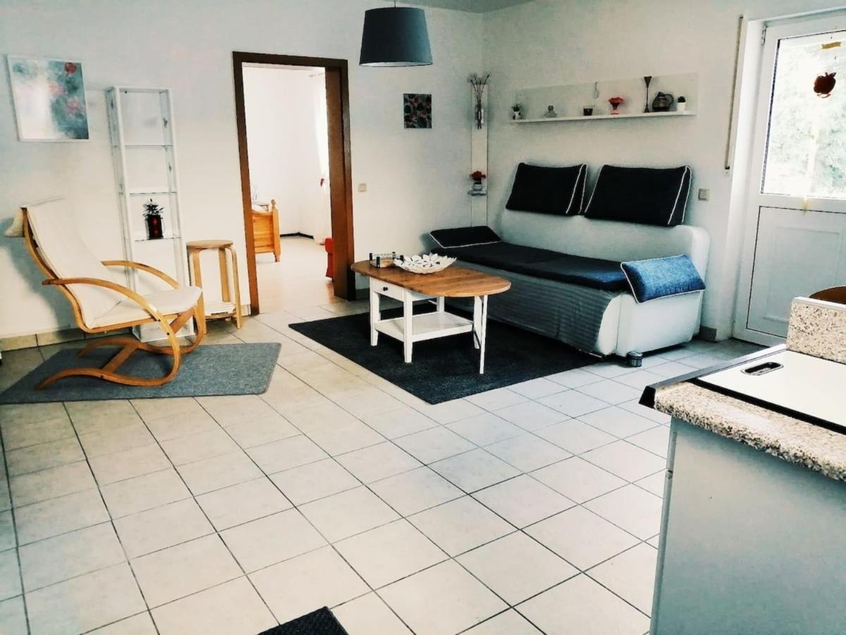 76 Qm Whg Im Eg Haus-Wohlfuehloase Vor Der Haustuer Apartment Gladenbach Exterior foto