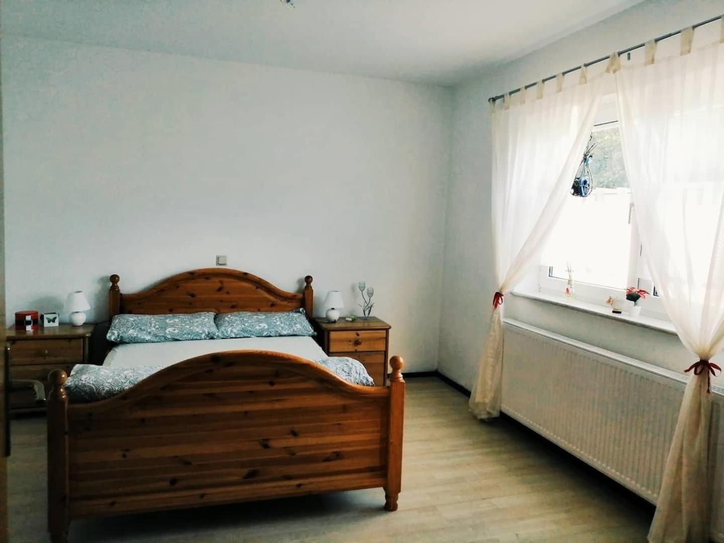 76 Qm Whg Im Eg Haus-Wohlfuehloase Vor Der Haustuer Apartment Gladenbach Exterior foto